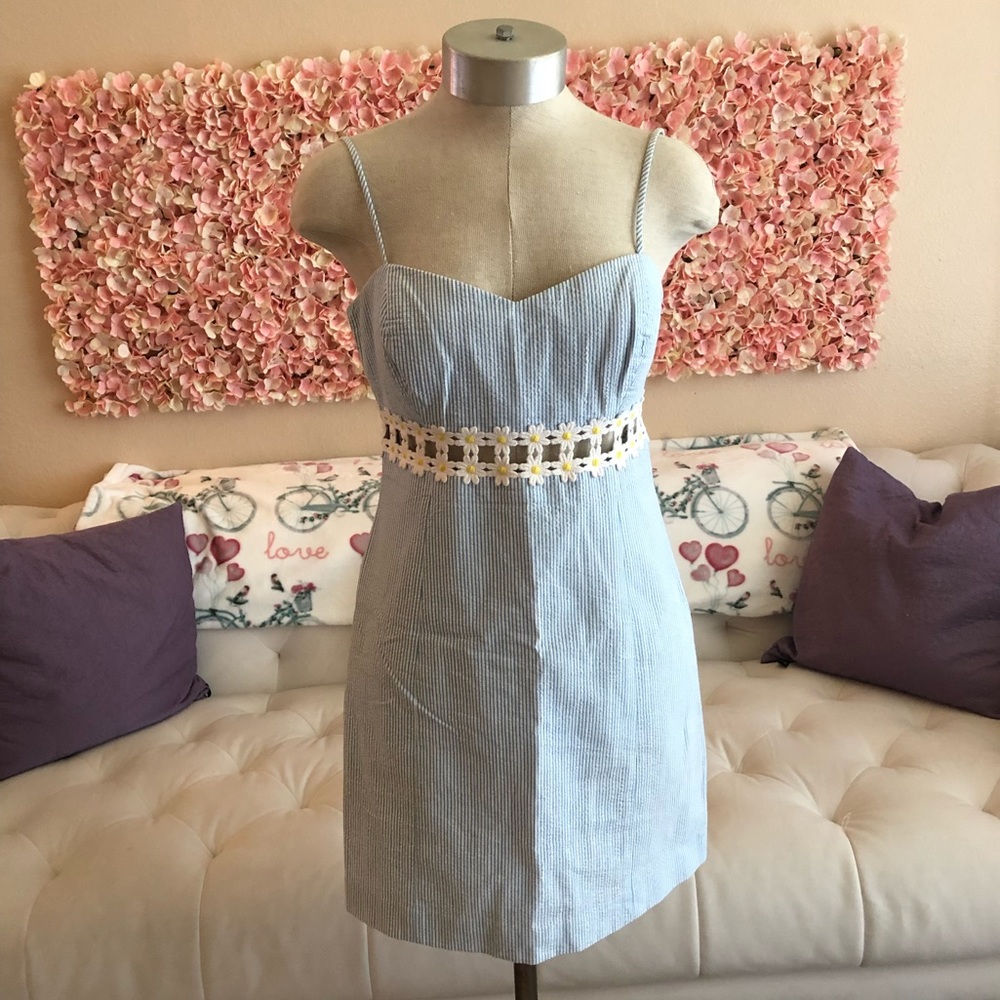 Lilly Pulitzer seersucker mini dress size 4